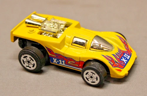 HOT WHEELS X-V RACERS 1985 HONG KONG 1/64 FRICTION DRIVE VINTAGE c