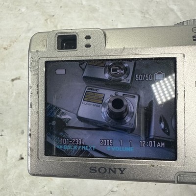 Sony DSC-W5 Cyber-shot 5.1MP Digital Camera + Memory Card (LID