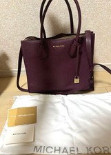 Borsa a tracolla MICHAEL KORS Mercer Iconic Luxury wine w/dustbag 24 x 31 x 1...