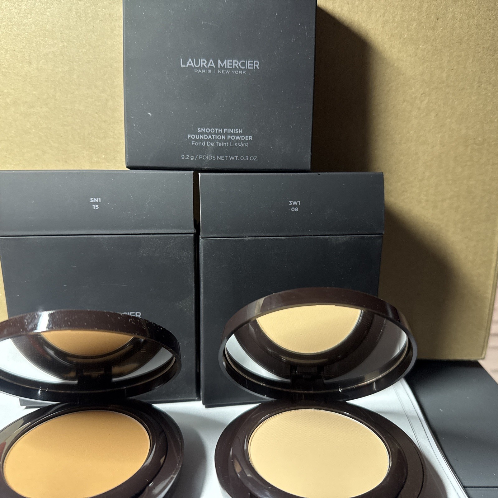 Laura Mercier Smooth Finish Foundation Powder Full Size NEW DISCONTINUED, CHOSE