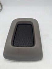 03-06 Silverado Tahoe Suburban Sierra Yukon Avalanche Console Lid Light Gray Oem 03-06 Silverado Tahoe Suburban Sierra Yukon Avalanche Console Lid Light Gray Oem