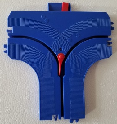 Tomy 5003 Big Big Loader Replacement Part - Blue T-Point B Track