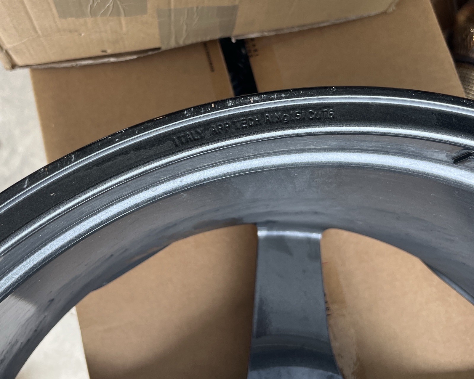 Ferrari Purosangue Front Wheel P/N 983057