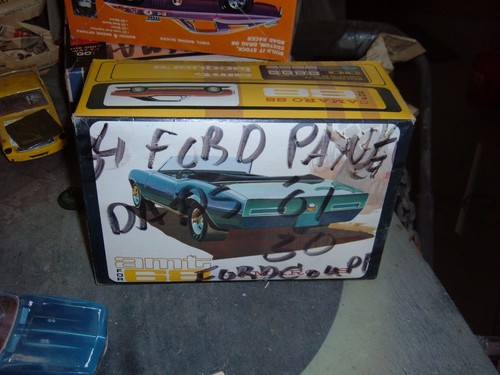 ORIGINAL ISSUE 6618-200 AMT 1968 CHEVY CAMARO SS BUILT, INSTRUCTIONS & BOX - Picture 8 of 9