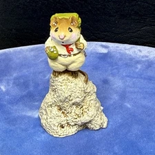 WEE FOREST FOLK Pack Mouse #M-106 1983 Retired William Petersen