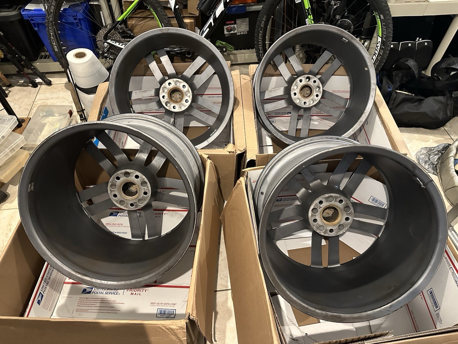 2014-2017 Audi R8 V10 V8 Rims Wheels Set 8.5J x 19 11j x 19 Gunmetal OEM