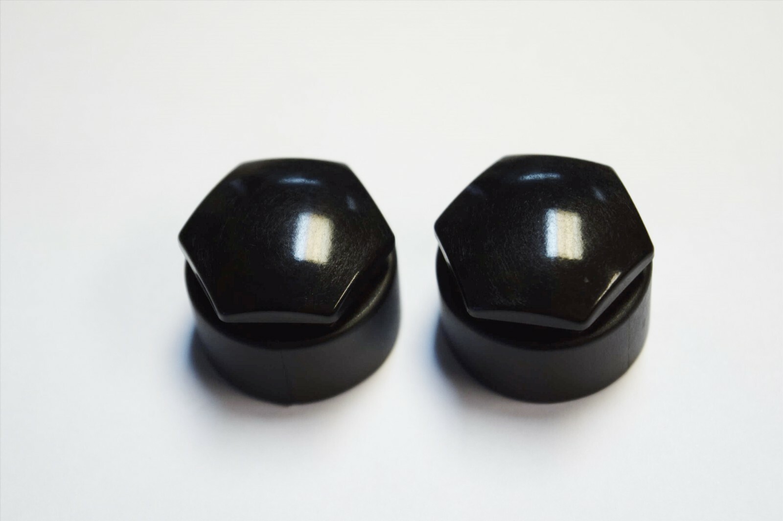 WHEEL NUT COVERS FOR CITROEN C1 C3 C4 PICASSO 17mm LOCKING CAPS BLACK