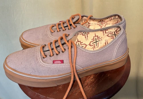 Pre-Owned Vans Gray Canvas Sneakers Brown Soles Men's 9.5 or Women's 11