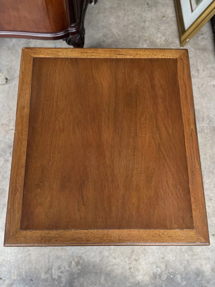 Vintage Henredon Midcentury Cross-Banded Walnut Single Drawer Side End Table - Image 4 of 4