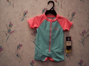 UNDER ARMOUR INFANT GIRLS HEAT GEAR UPF50+ FITTED SWIMSUIT SIZE 12 MONTHS NEW