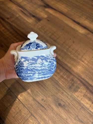 Lochs Of Scotland Royal Warwick Sugar Bowl with Lid made in England