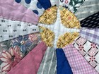 Vintage Handmade old DRESDEN PLATE QUILT — photo 7