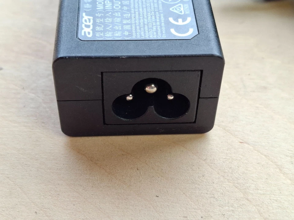 A11 Original ACER PA-1450-26 Adapter Ladegerät  2.1A 19V 3mm/1mm - Bild 3 von 3