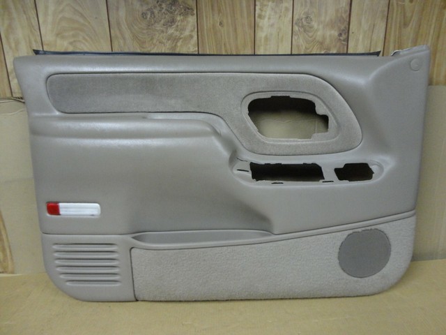 9798 Chevy Silverado Pickup Truck Driver Side Interior Door Panel Tan