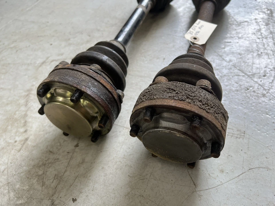 Par de medio eje trasero BMW E23 - izquierda + derecha 733i 735i 745i 82-86 Foto 3 de 4