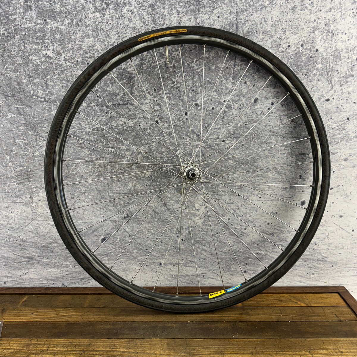 Vintage Mavic Open 4 CD FRONT Wheel 700c Tri Color Shimano