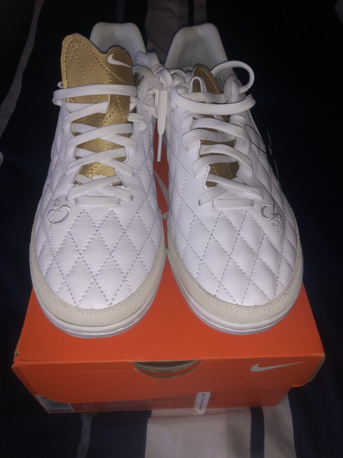 ronaldinho shoes white gold