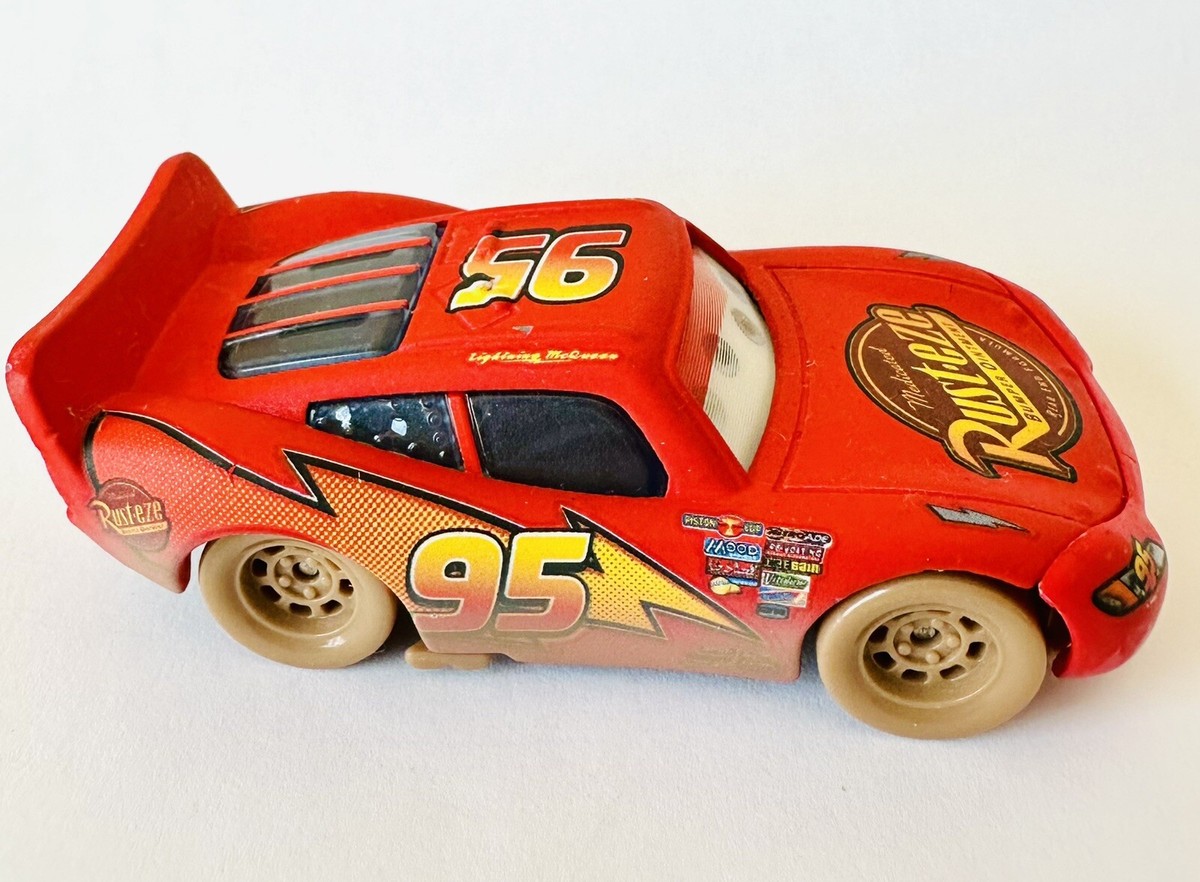 DISNEY PIXAR CARS LIGHTNING McQUEEN #95 LOOK MY EYES CHANGE