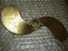 VINTAGE BRASS 7" BOAT PROPELLER 2-BLADE MICHIGAN 5/8"id BORE 7X3-1/2 STAMPED