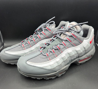 Nike Air Max 95 Essential Smoke Grey University Red DM9104-002 Mens Size 12 EUC