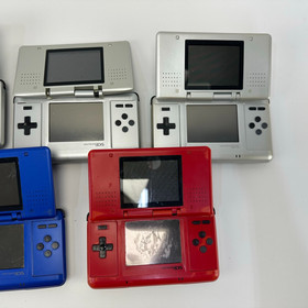Lot of 5 Broken Nintendo 3DS Handheld Consoles Only As-Is for Parts/Repair