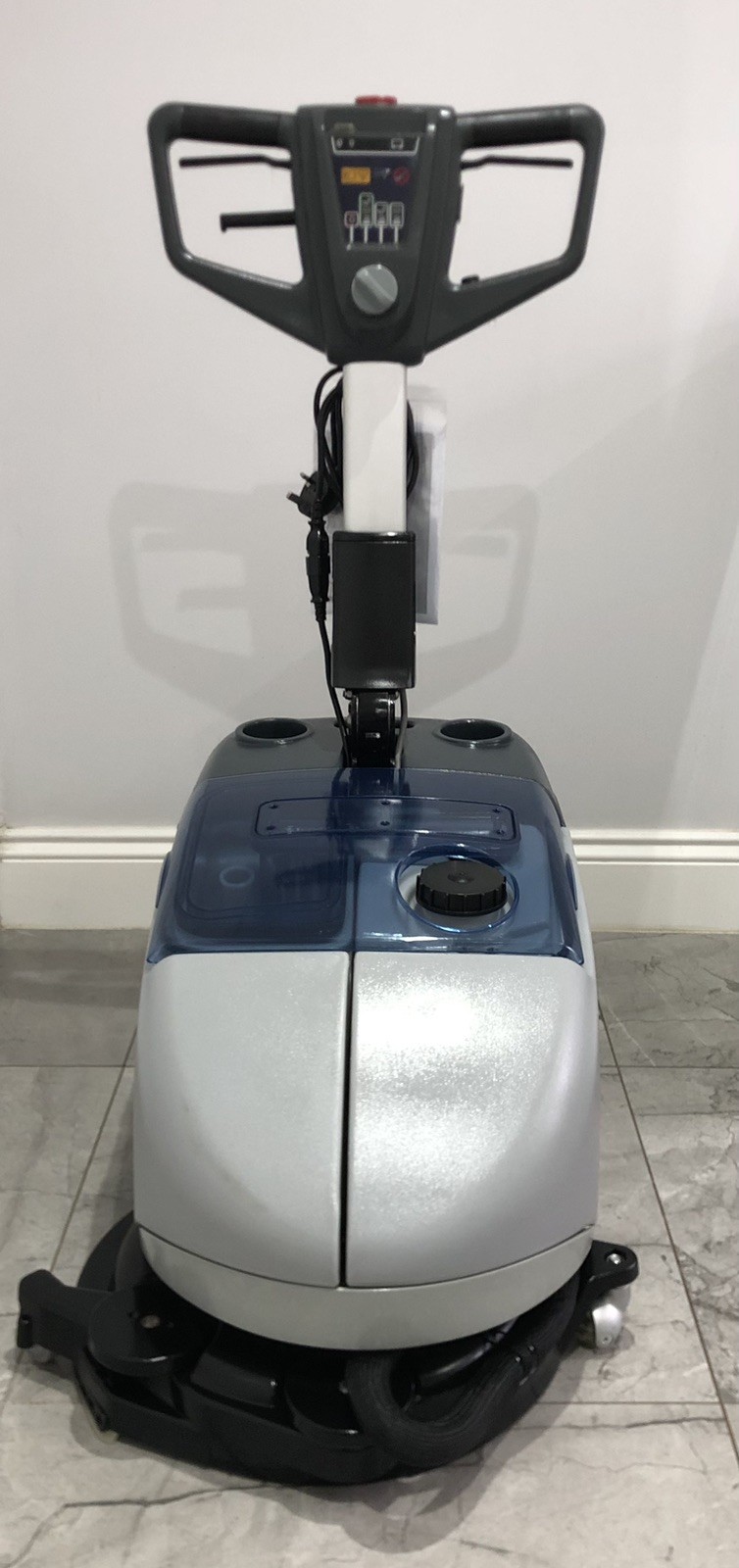 Nilfisk- Advance™ SC351 Compact Walk-Behind Floor Scrubber Dryer (12volts DC)