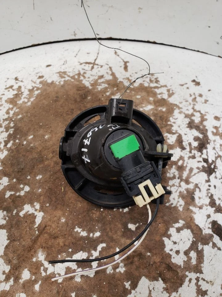 Parachoques antiniebla de esquina/estacionamiento montado para 13-23 Challenger 1428241 Foto 2 de 4