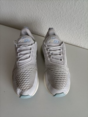 Nike Air Max 270 Women's Trainers In A Light Grey/Blue Colorway Größe 40 US 8,5