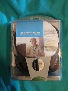 SENNHEISER PC 151 Noise Cancelling Mic and IN-line Volume Control Headphone