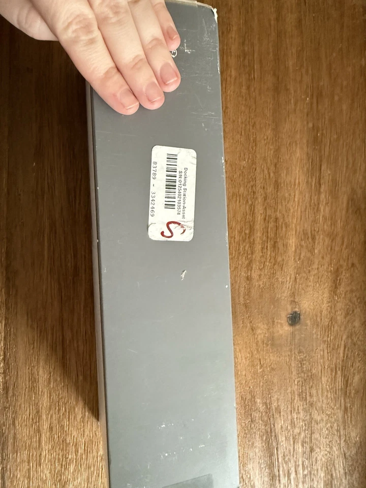 NUEVA Estación de Acoplamiento Surface Marca Microsoft 2- USB, HDMI, Mini Pantalla, Ethernet Foto 2 de 4