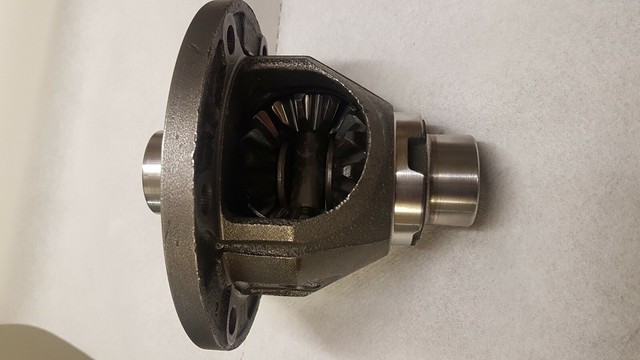 085409356 A  VW Getriebe langer C Flansch Flanschwelle rechts Polo 86c GT G40 3F