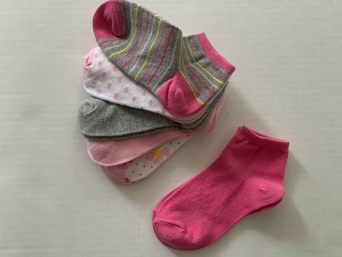 New Costco Lot of 6 gray pink short crew Socks sz M 7-8 Shoe Size 12 - 2 NWOT - Picture 2 of 4