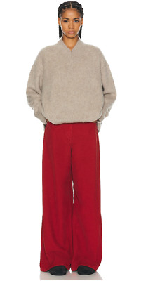 New $2890 The Row Fayette Cashmere V Neck Sweater in Taupe sz M