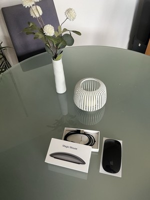 Neue unbenutzte Apple Magic Mouse 2 Space Grey Black Lightning Kabel OVP NP 119 