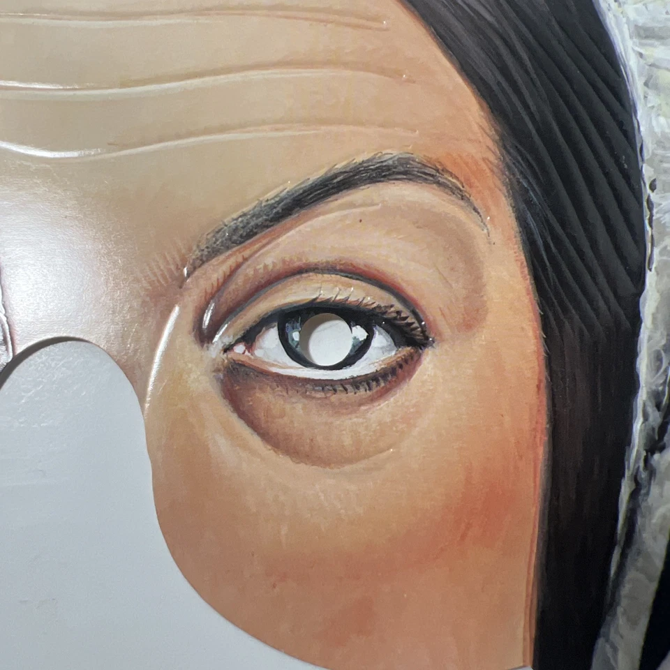 Queen Victoria Paper Mask 1999 David McAllister Pub by Mamelok Press Costume - Image 2 of 4