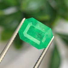 7x5 MM Natural vivid Emerald Octagon Cut 1.13 Cts Loose Gemstone For Jewelry