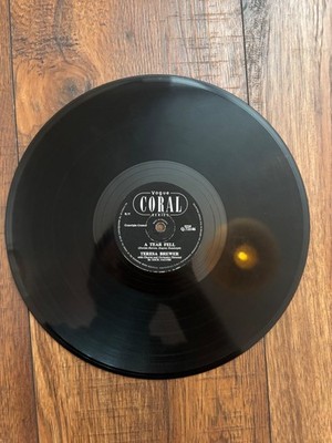 Teresa Brewer 78 RPM A Tear Fell / Bo Weevil Vogue Coral Q.72146 1956 UK Pressin