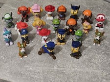 Paw Patrol Mini Figures Bundle Including Tracker, Everest, Chase, Marshall Etc