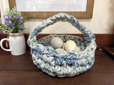 VTG Handmade Rolled Rag Fabric Braided Gathering Egg Basket Farmhouse Cottage