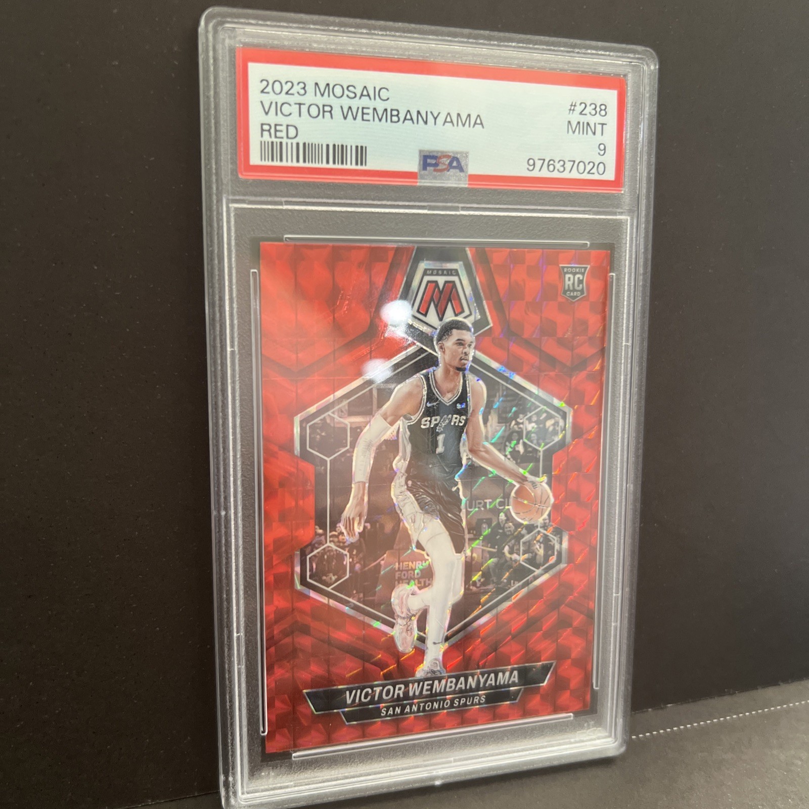 2023-24 Panini Mosaic - Rookies Victor Wembanyama #238 Red Mosaic Prizm