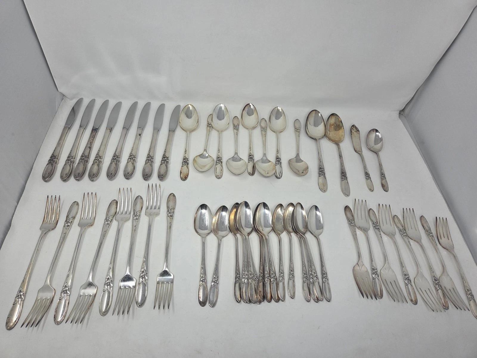Lot of 52 Oneida Community White Orchid (1953) Silverplate Flatware