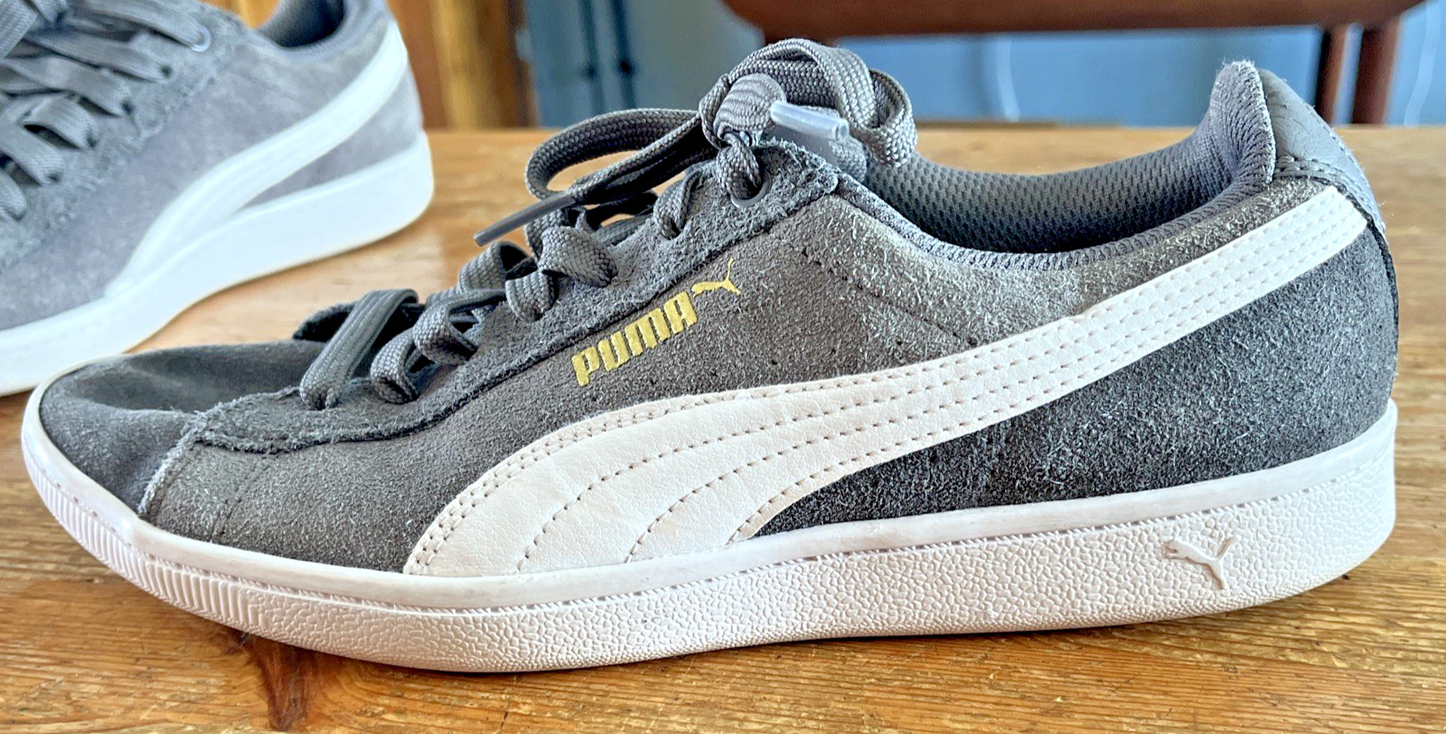 PUMA Gray Suede Sneakers Women's Size 7.5 Light Wear Casual Athletic Shoes thumbnail 6