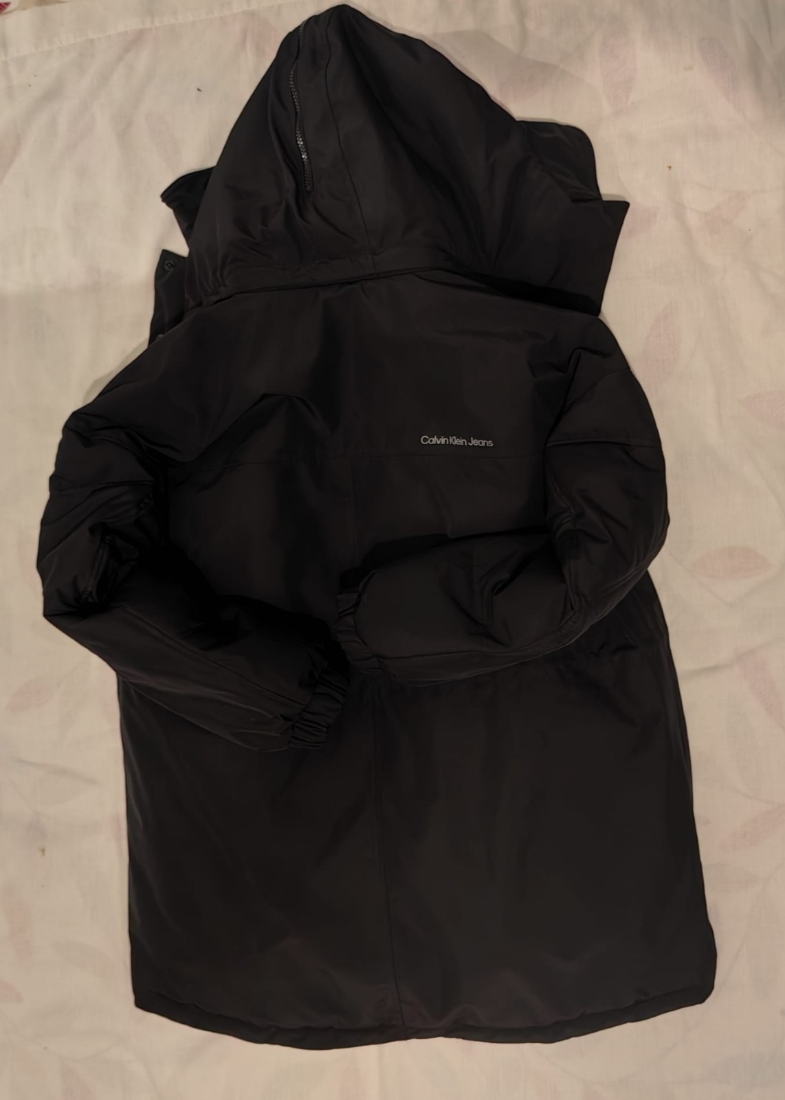 Calvin Klein Jeans technical hooded puffer jacket - Size S (8-12) RRP £300 image 4