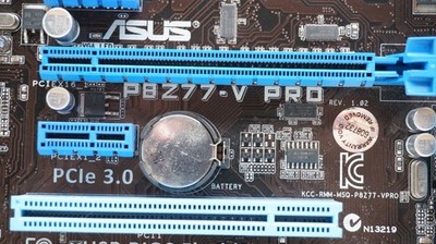 ASUSTeK COMPUTER P8Z77-V PRO, LGA 1155, AMD (90-MIBHS0-G0EAY0DZ