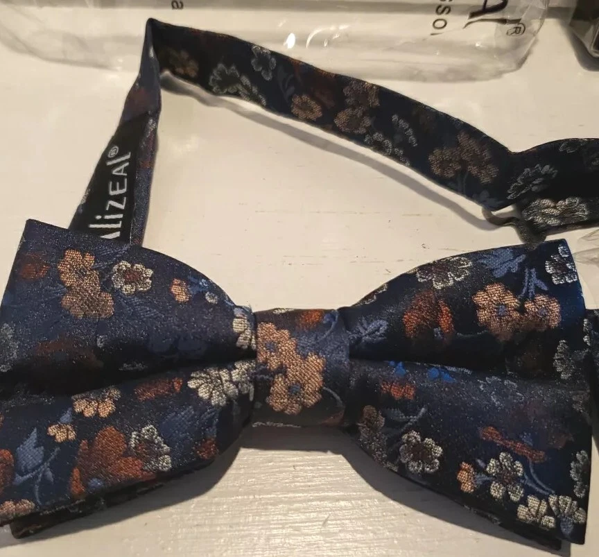 Pajarita para hombre con cuadrado de bolsillo y gemelos nueva azul marino/marrón floral Foto 2 de 4