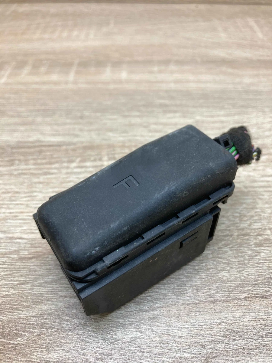 0015450930 09445851 Mercedes Benz Connector Plug Unit Computer  