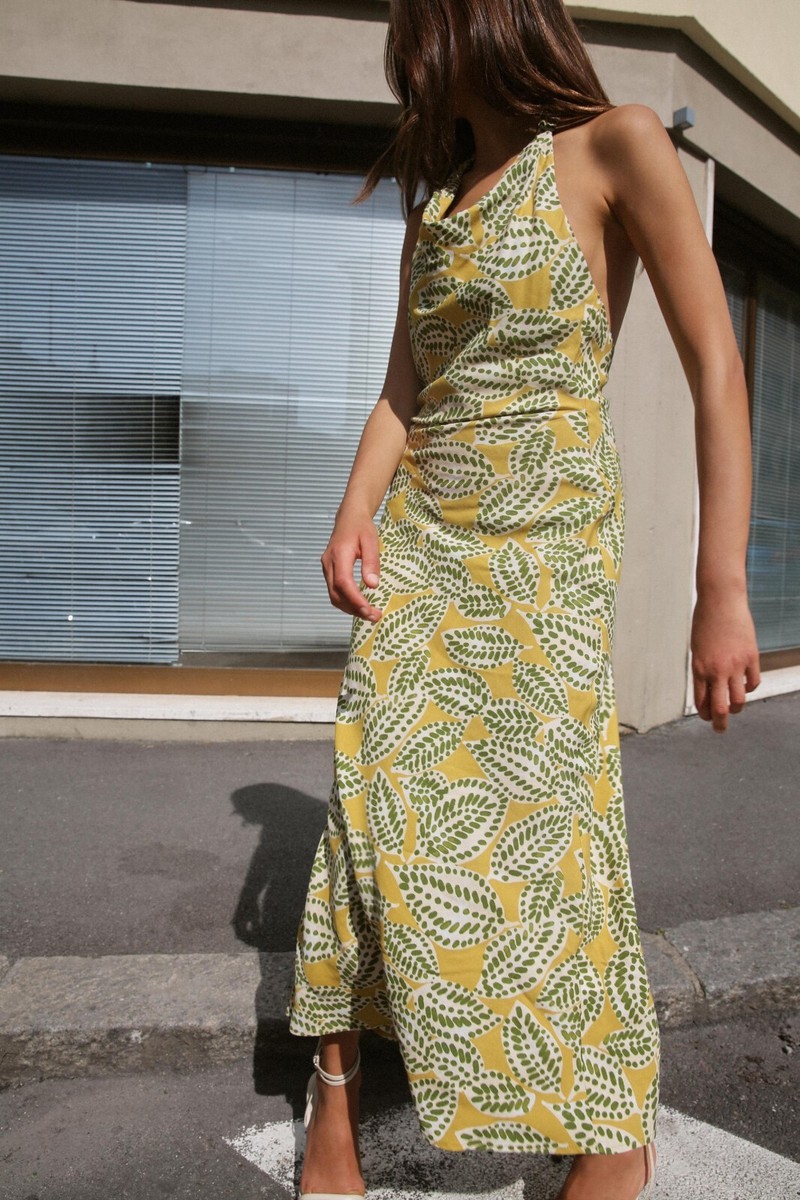 1/11迄着 aliiisa出品 ASYMMETRIC PRINTED MIDI DRESS - Multicolored | ZARA United