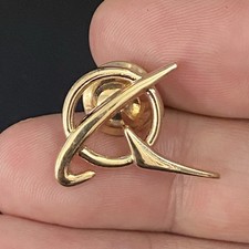 VTG Boeing Gold Tone Logo Hat Lapel Pin