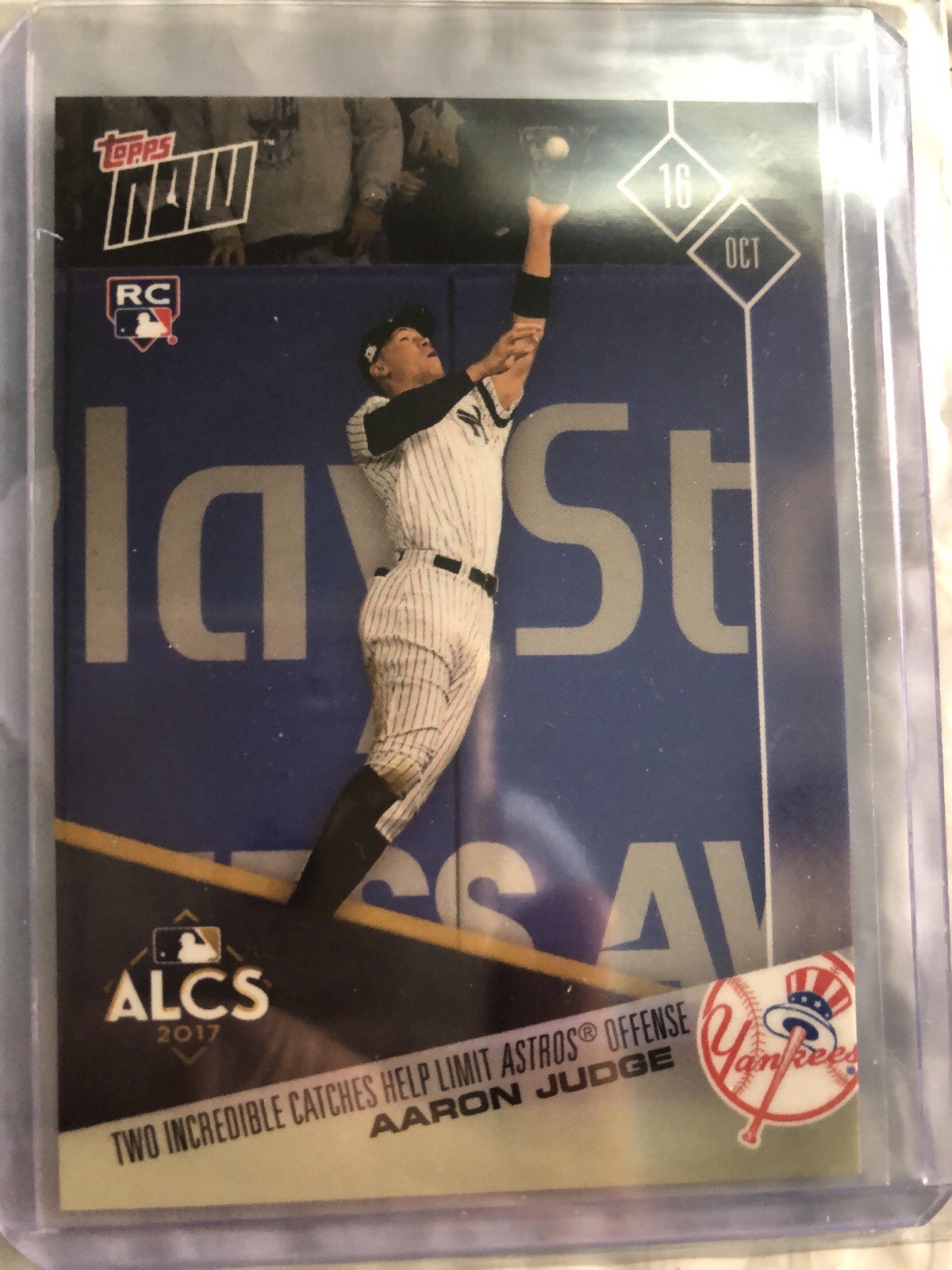2017 TOPPS NOW #771 AARON JUDGE TWO INCREDIBLE CATCHES -MVP-HR KING-NM-MT