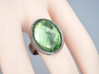Vintage Silver Tone Bezel Set Foil Backed Oval Facet Green Paste Ring Size 7 — photo 6